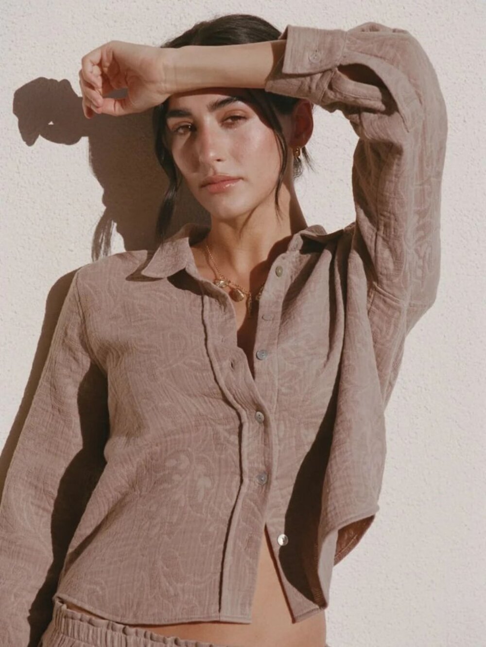 NEW Daise Floral Cropped Pru Button Down in Clay/Beige UPF 50+ Sun Protection